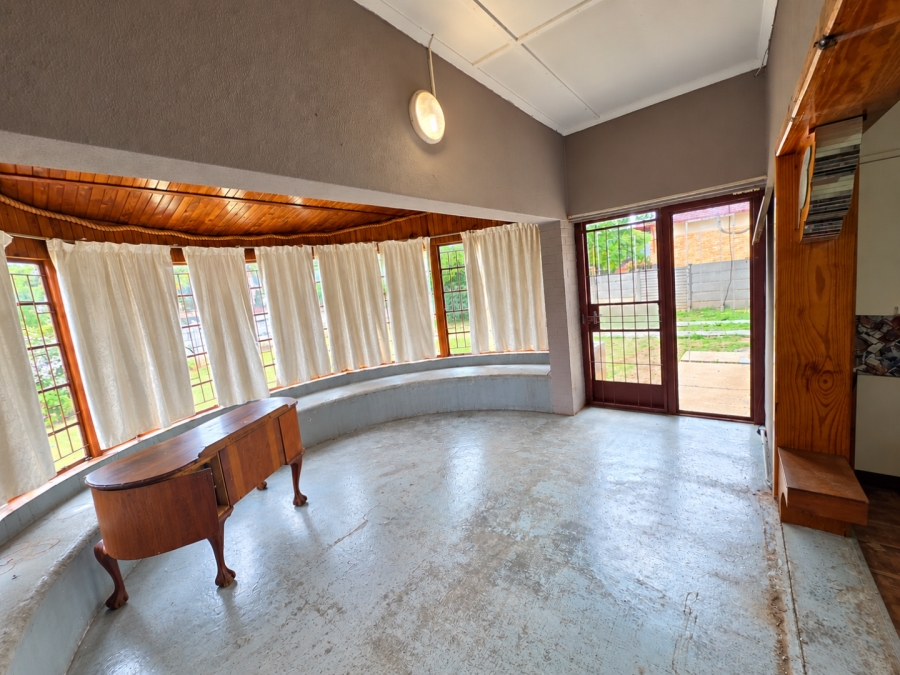 To Let 3 Bedroom Property for Rent in Freemanville North West